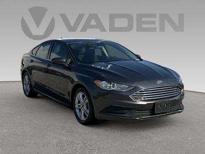 Used 2018 Ford Fusion SE w/ Fusion SE Technology Package