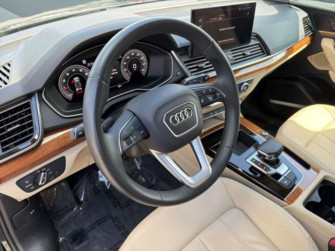 Used 2023 Audi Q5 2.0T Premium Plus w/ Premium Plus Package AWD/4WD image 4