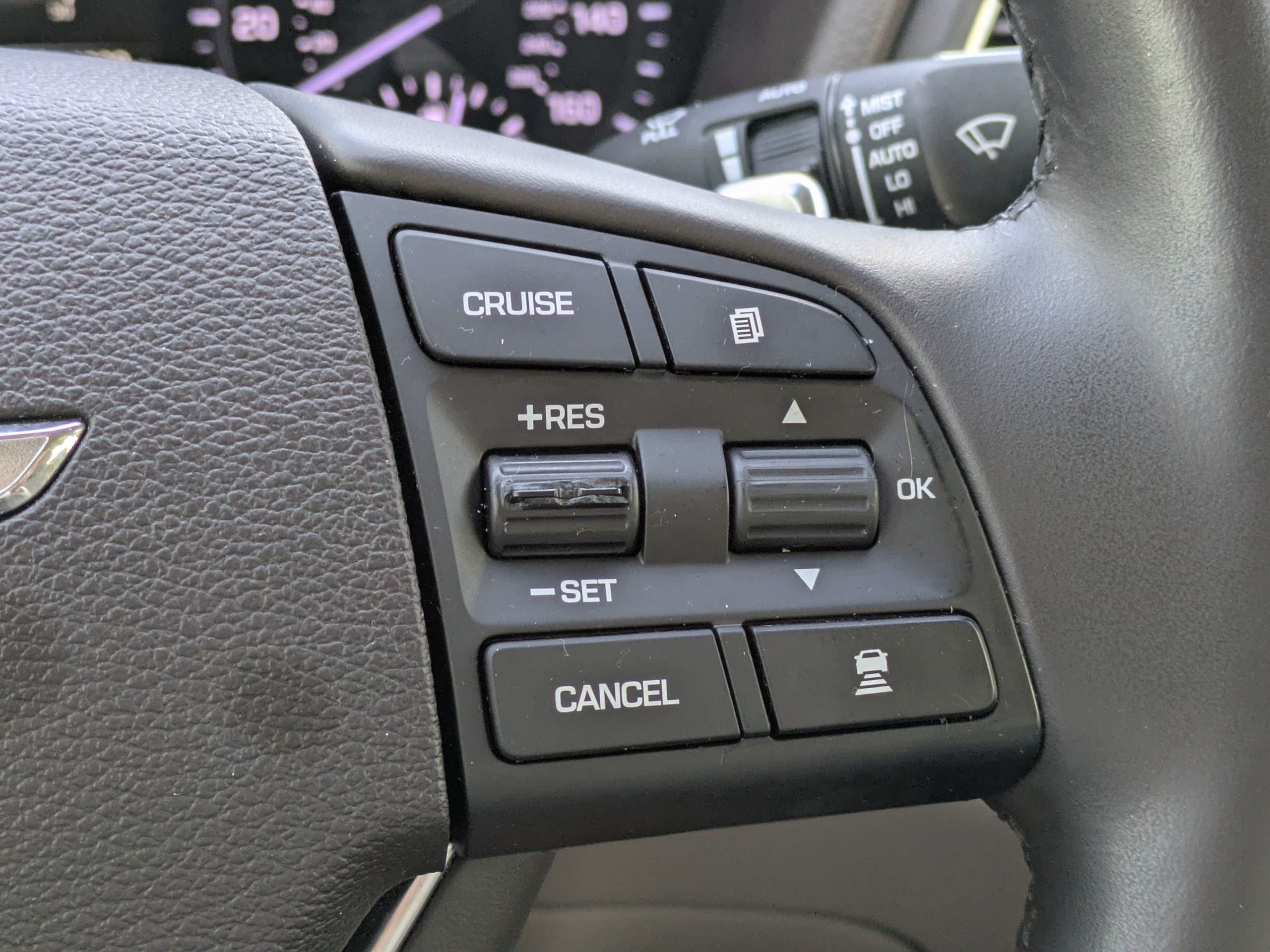Used 2018 Genesis G80 3.8 RWD image 24