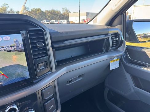 New 2025 Ford F150 XLT w/ Equipment Group 301A Standard RWD image 38