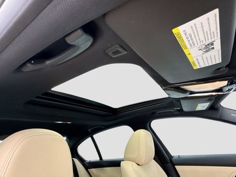 Used 2023 BMW 330i Sedan w/ Premium Package RWD image 17