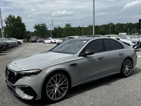 Certified 2025 Mercedes-Benz E 53 AMG e 4MATIC Sedan w/ AMG Dynamic Plus Package image 4