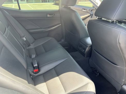 Used 2015 Lexus IS 250 image 22