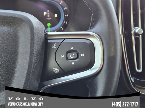 Certified 2024 Volvo XC40 B5 Core w/ Protection Package Premier image 28