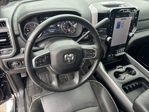 Used 2024 RAM 2500 Laramie w/ Night Edition image 18