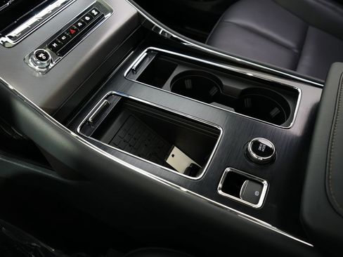 New 2026 Lincoln Aviator AWD w/ Jet Appearance Package image 33