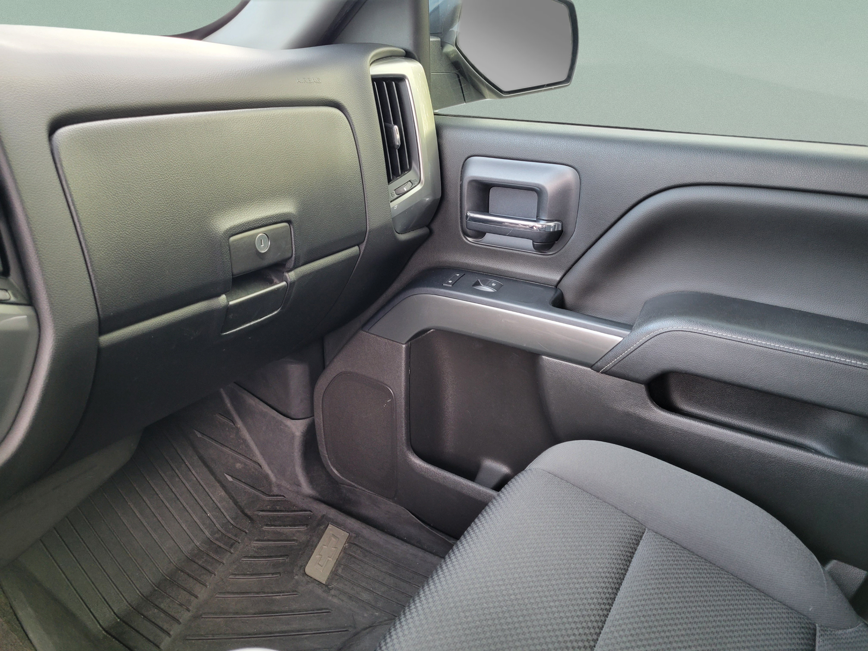 Used 2018 Chevrolet Silverado 1500 LT w/ All Star Edition RWD image 19