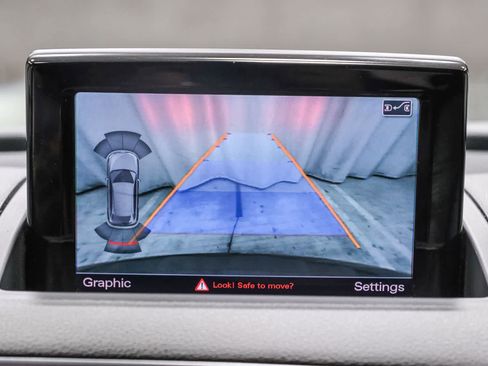 Used 2018 Audi Q3 2.0T Premium Plus w/ Premium Plus Package image 31