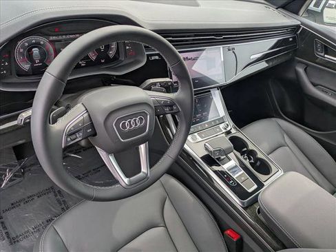 New 2025 Audi Q8 Premium w/ Black Optic Package image 3