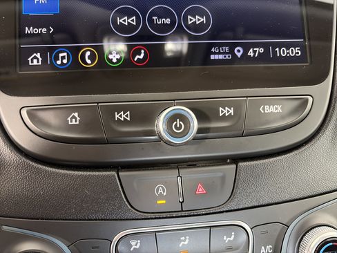 Used 2023 Chevrolet Malibu LT FWD image 26