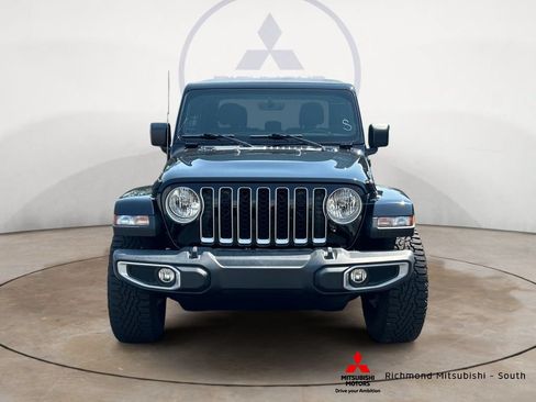 Used 2022 Jeep Gladiator Overland w/ Safety Group AWD/4WD image 8