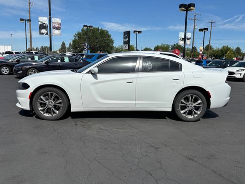 Used 2020 Dodge Charger SXT AWD/4WD image 3