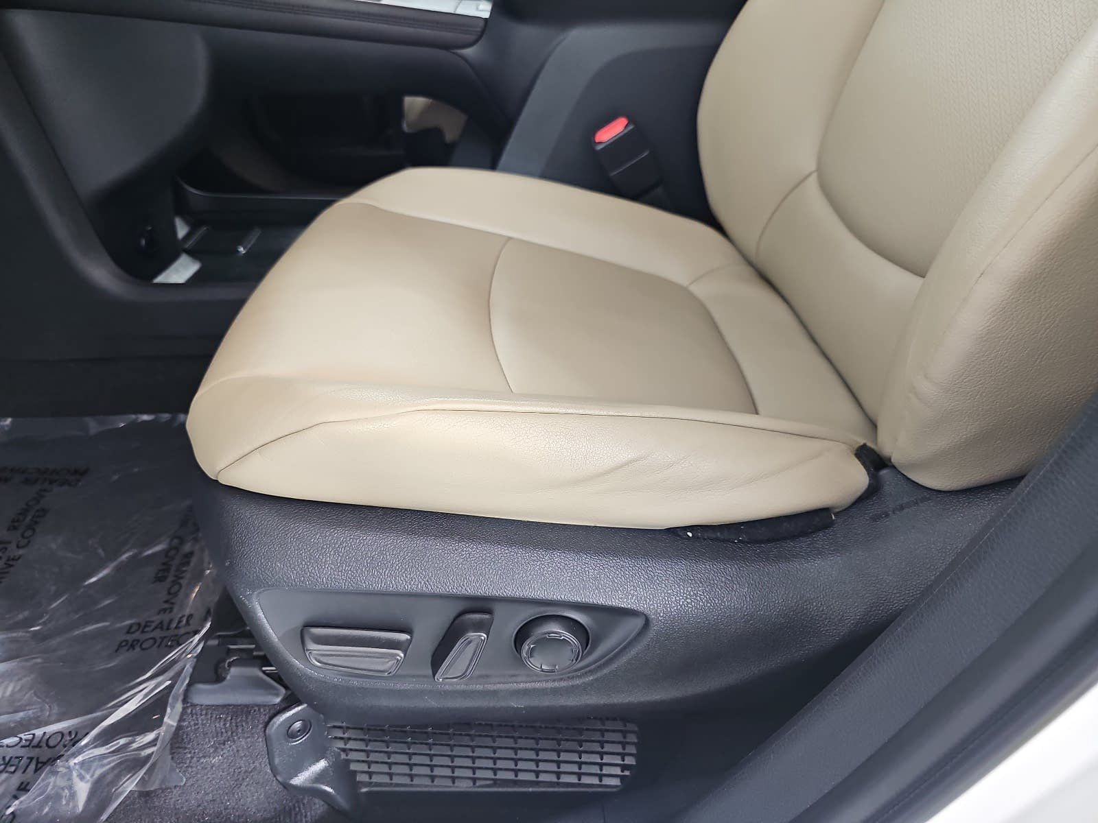Used 2022 Toyota Sienna XLE FWD image 26