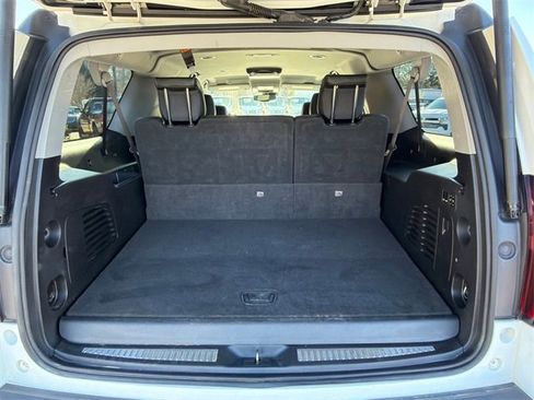 Used 2016 Chevrolet Suburban LTZ image 18