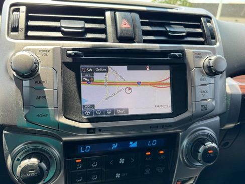 Used 2018 Toyota 4Runner Limited AWD/4WD image 22