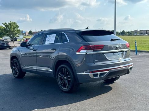 Used 2022 Volkswagen Atlas Cross Sport SEL R-Line AWD/4WD image 5