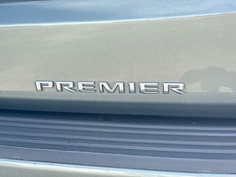 Used 2023 Chevrolet Tahoe Premier RWD image 11