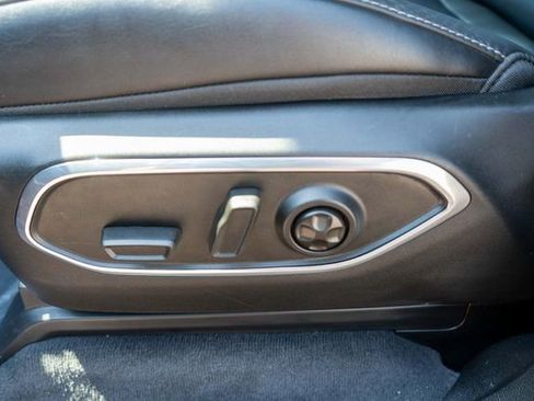 Used 2023 Jeep Wagoneer Series III w/ Premium Group I AWD/4WD image 26