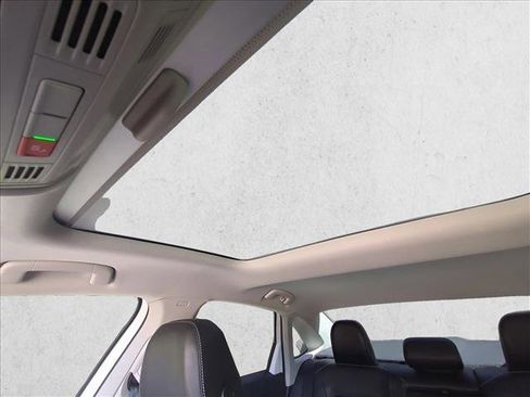 Used 2023 Volkswagen Jetta SE image 15