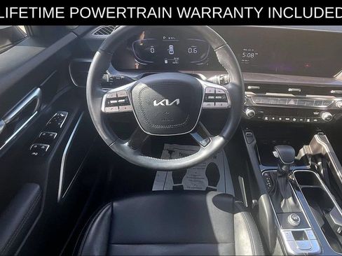 Used 2024 Kia Telluride S w/ S Sunroof Package FWD image 6