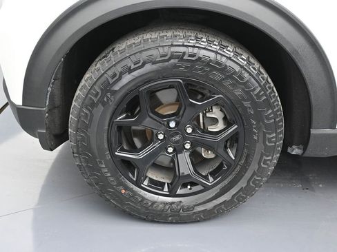 Used 2023 Ford Explorer Timberline w/ Timberline Technology Package image 9