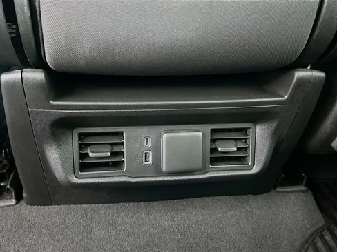 Used 2023 Chevrolet Silverado 1500 LT image 26