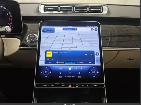 Used 2023 Mercedes-Benz S 500 4MATIC w/ AMG Line image 7