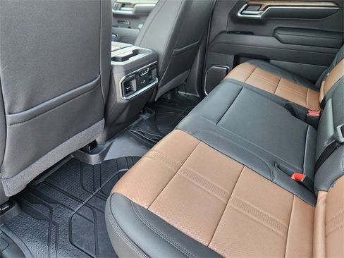 New 2025 Chevrolet Silverado 1500 High Country image 24