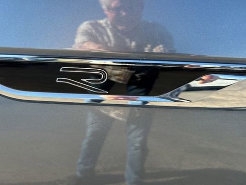 Certified 2024 Volkswagen Atlas SEL Premium R-Line image 38