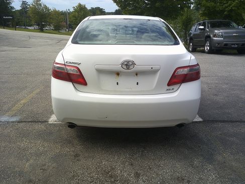 Used 2007 Toyota Camry LE FWD image 6