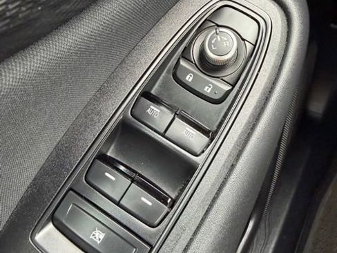 Used 2025 Subaru Outback Premium image 18