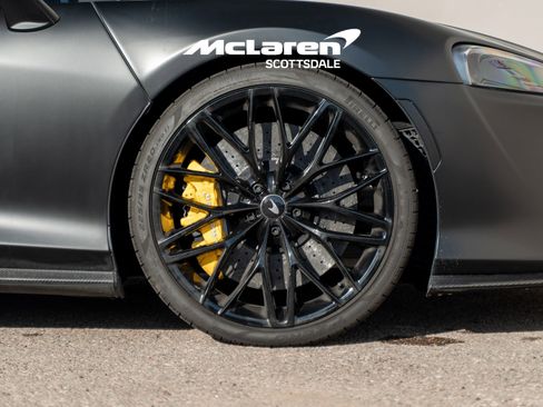 Used 2023 McLaren GT RWD image 22
