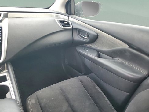 Used 2018 Nissan Murano S image 14