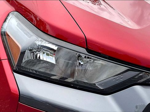 Used 2024 Chevrolet Colorado LT w/ LT Convenience Package image 27