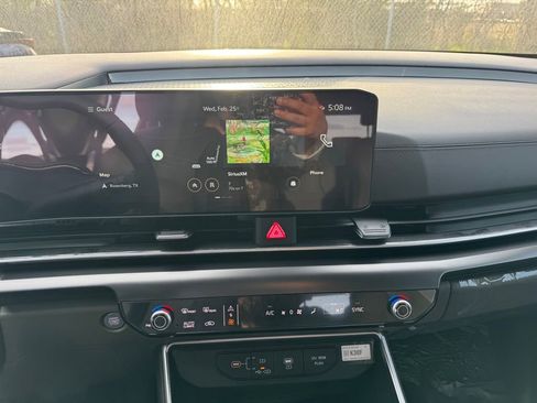 New 2026 Kia Carnival image 16