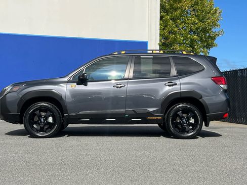 Used 2025 Subaru Forester Wilderness AWD/4WD image 6