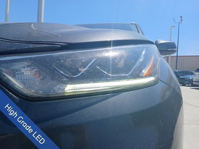 Used 2020 Toyota Highlander Platinum AWD/4WD image 4