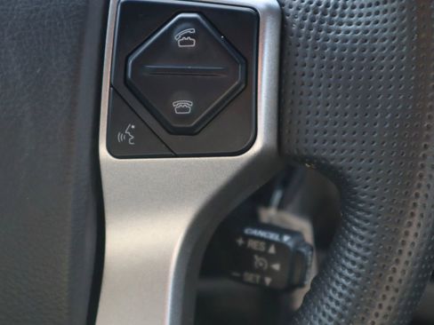 Used 2014 Toyota Tacoma PreRunner w/ SR5 Package image 24