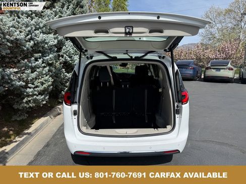 Used 2024 Chrysler Pacifica Limited FWD image 34