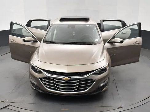 Used 2023 Chevrolet Malibu LT FWD image 10