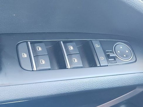 Certified 2024 Kia Soul LX image 24