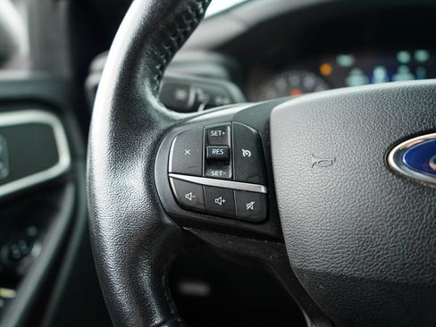 Used 2020 Ford Explorer XLT RWD image 32
