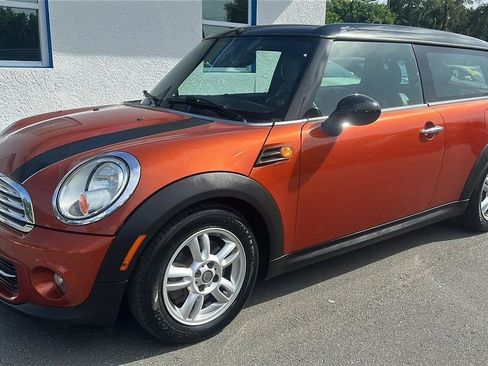Used 2013 MINI Cooper Clubman FWD image 13