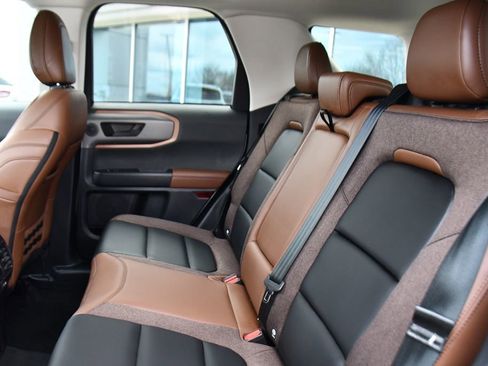Used 2025 Ford Bronco Sport Outer Banks w/ Outer Banks Tech Package+ AWD/4WD image 19