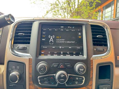 Used 2018 RAM 2500 Longhorn w/ Longhorn Southfork Package AWD/4WD image 17