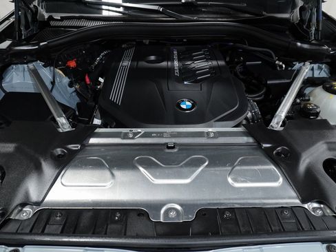 Used 2024 BMW X4 M40i w/ Premium Package image 9