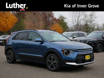 New 2025 Kia Niro EX
