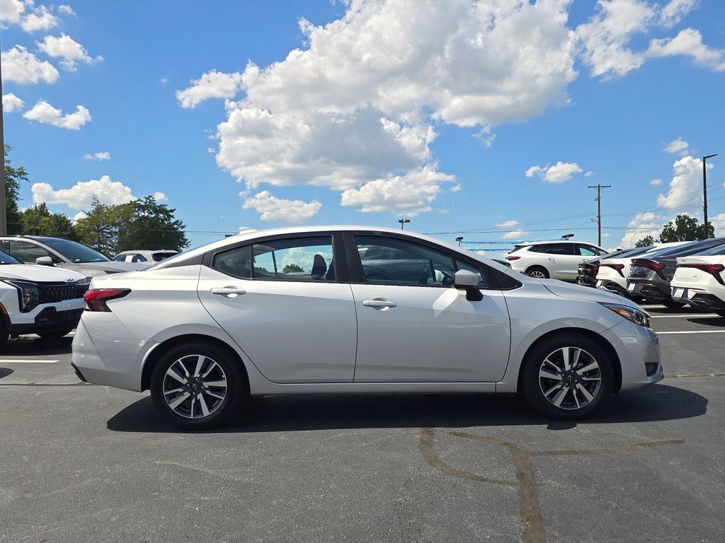 Used 2025 Nissan Versa SV FWD image 2