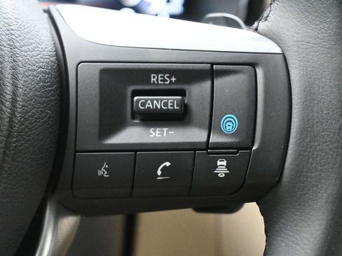 Used 2023 INFINITI QX60 Luxe FWD image 8