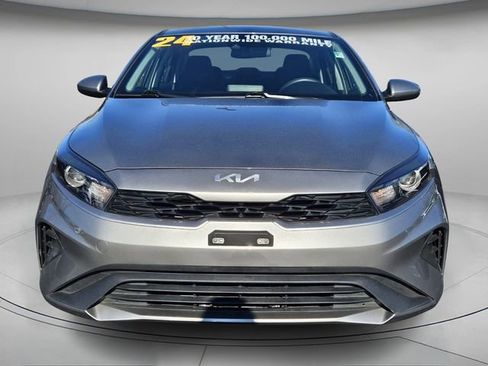 Used 2024 Kia Forte LXS image 5